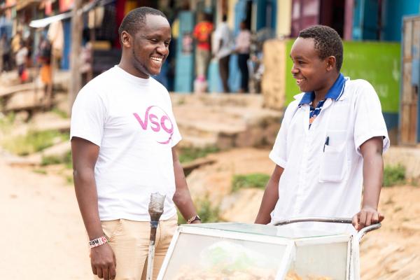 Volunteer in Kenya. Supporting local business.