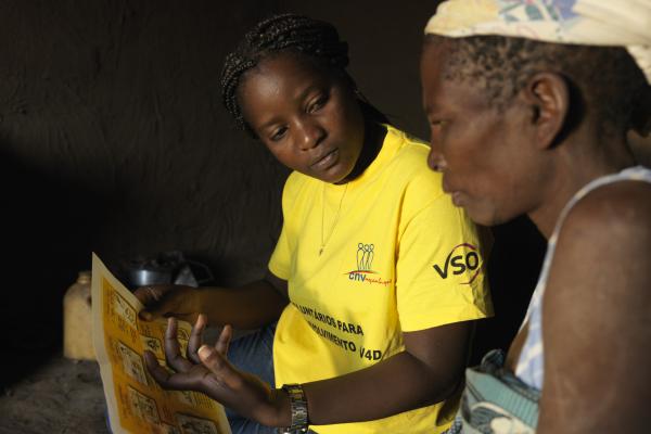 Volunteer in Mozambique. Community volunteers played a critical role in responding to communities badly affected by Cyclone Idai in Mozambique.