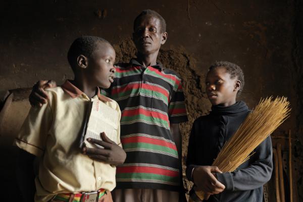 Mojo (right) with her uncle and brother