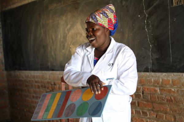 A teacher shares best practice as part of the Building Learning Foundations project in Rwanda