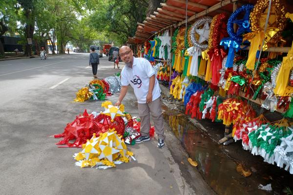 VSO staff selling paroles in the Philippines