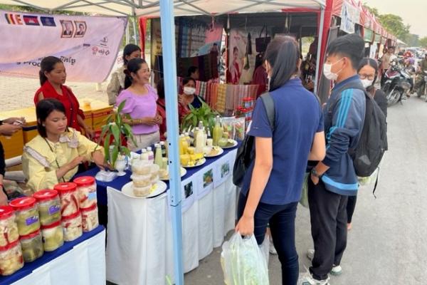 Market in Battambang