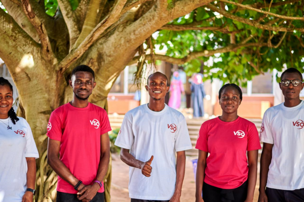 Nigerian youth volunteers