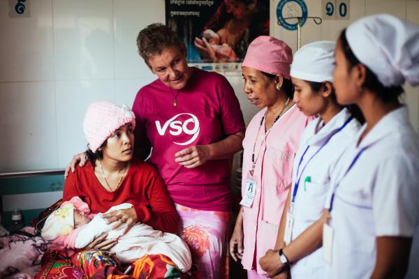 Midwife Ans is volunteering in Cambodia